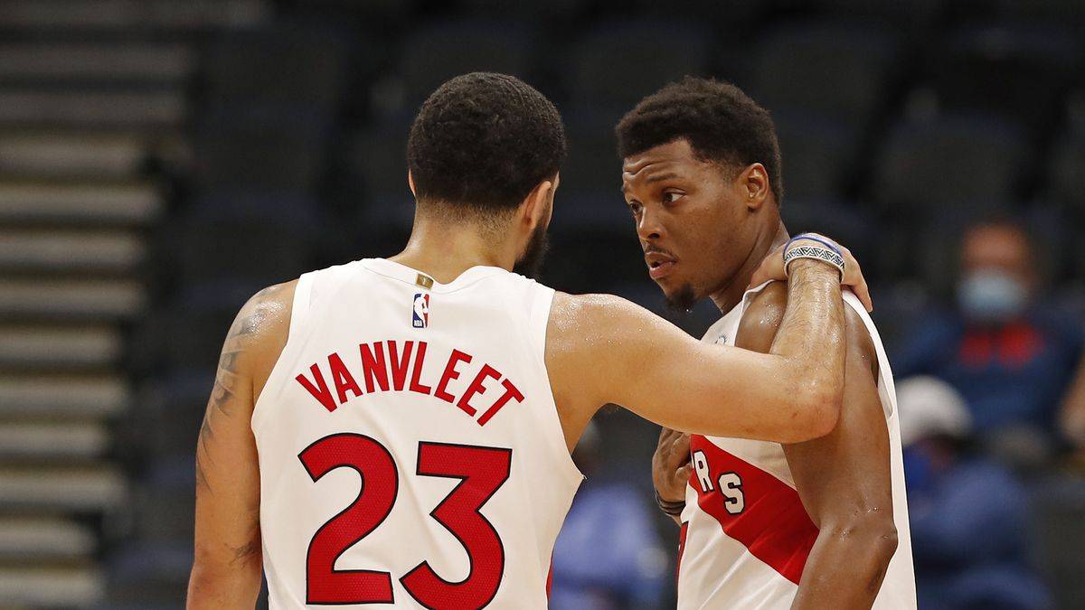 青岛队鏖战山东队，保罗带队取胜