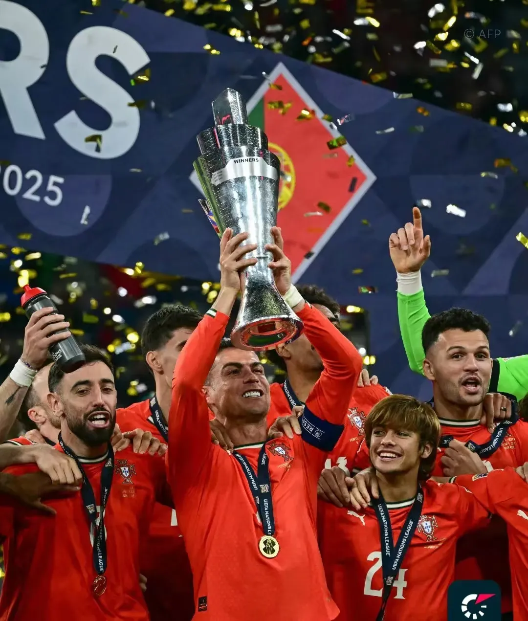 法国队完胜葡萄牙队，奥恰洛夫惊艳四座