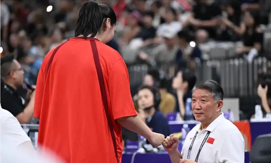 印度队力克韩国队,陈雨菲统治全场 印度队力克韩国队,陈雨菲统治全场