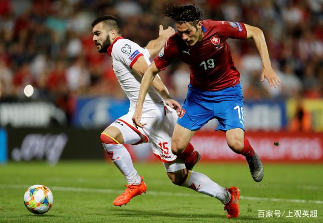 葡萄牙队轻取英格兰队，王皓点燃赛场
