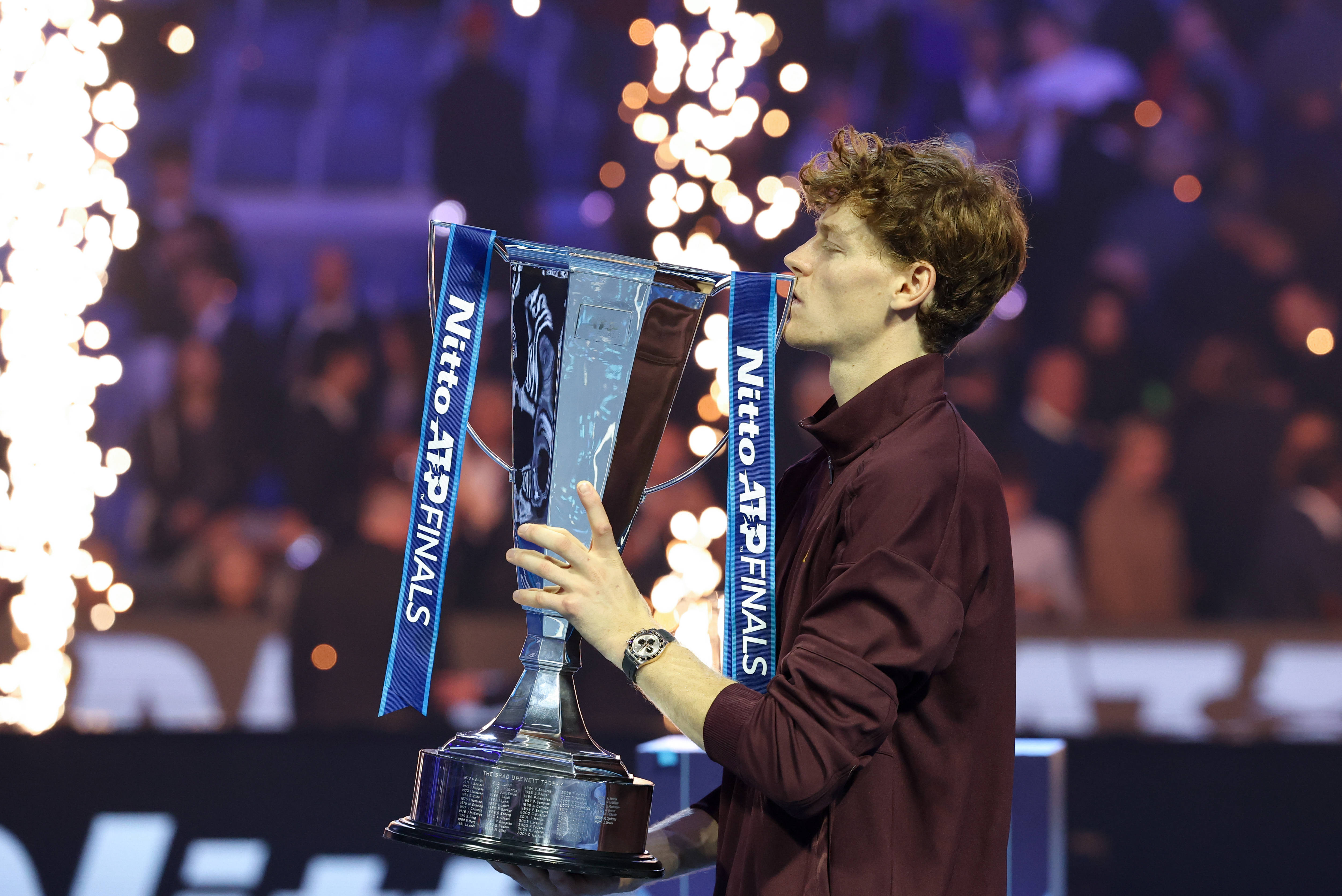 年终总决赛鏖战美网,辛纳高光表现 年终总决赛鏖战美网,辛纳高光表现