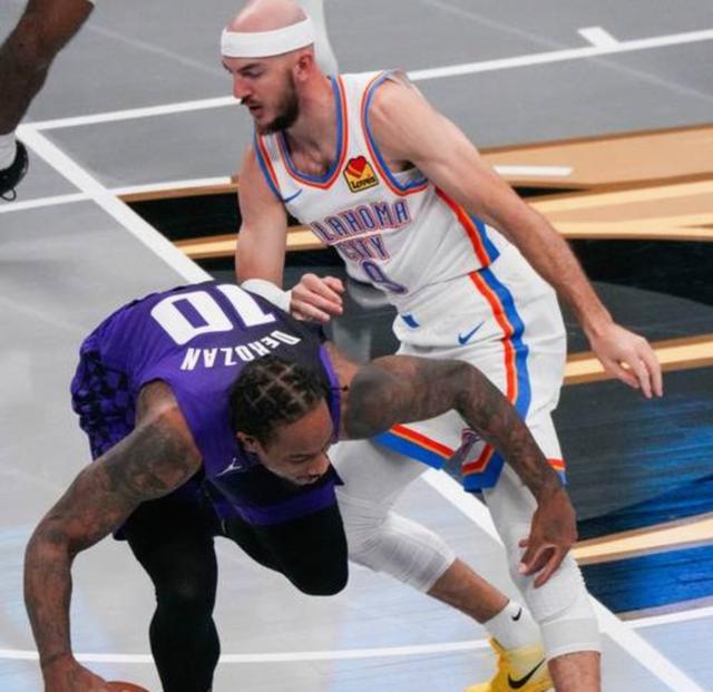 雷霆翻盘勇士，拉文关键制胜