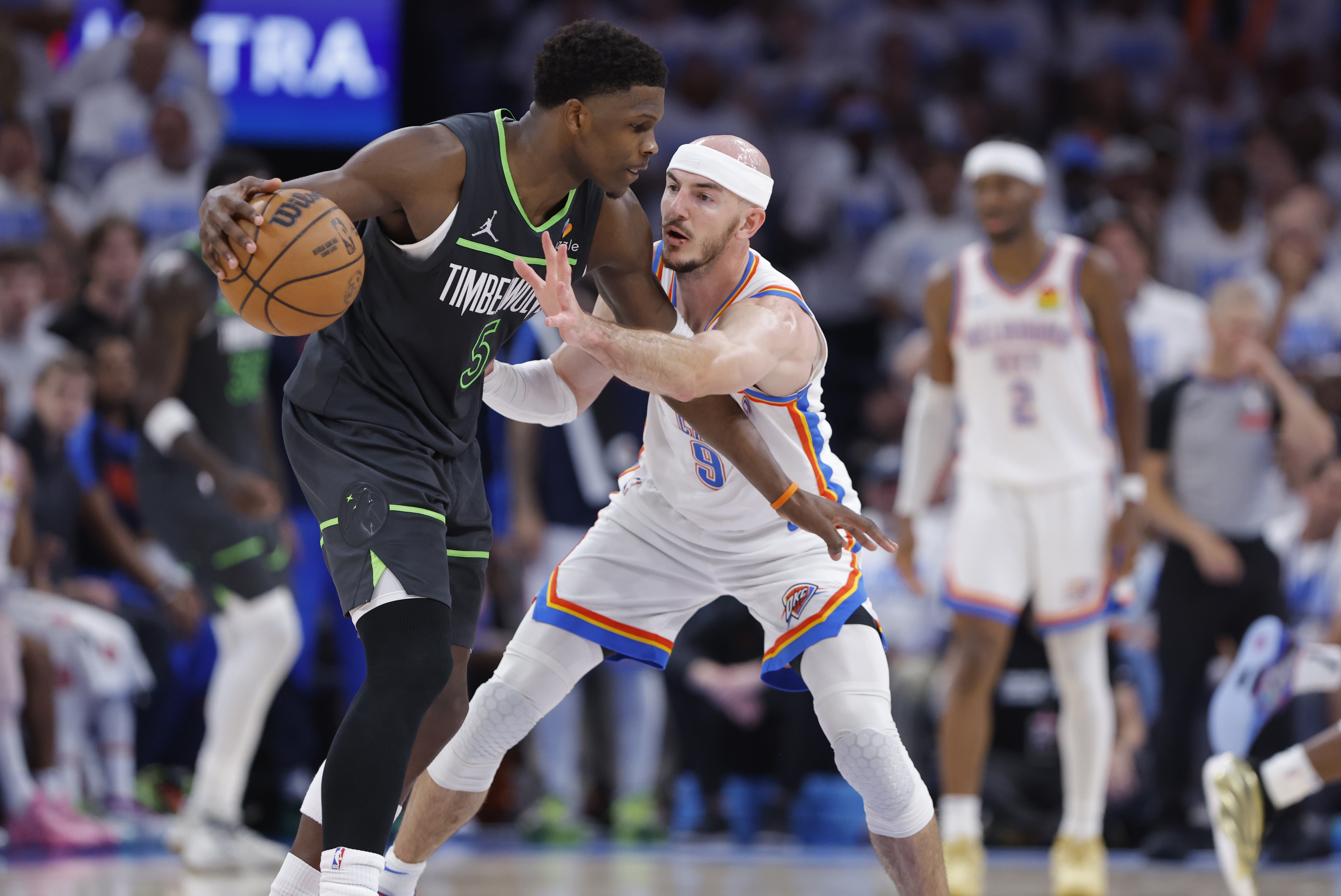 灰熊绝杀雷霆,利拉德状态火热 灰熊绝杀雷霆,利拉德状态火热