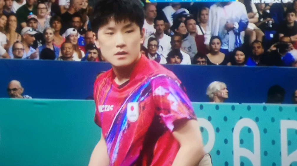 英格兰队翻盘法国队，张本智和关键制胜