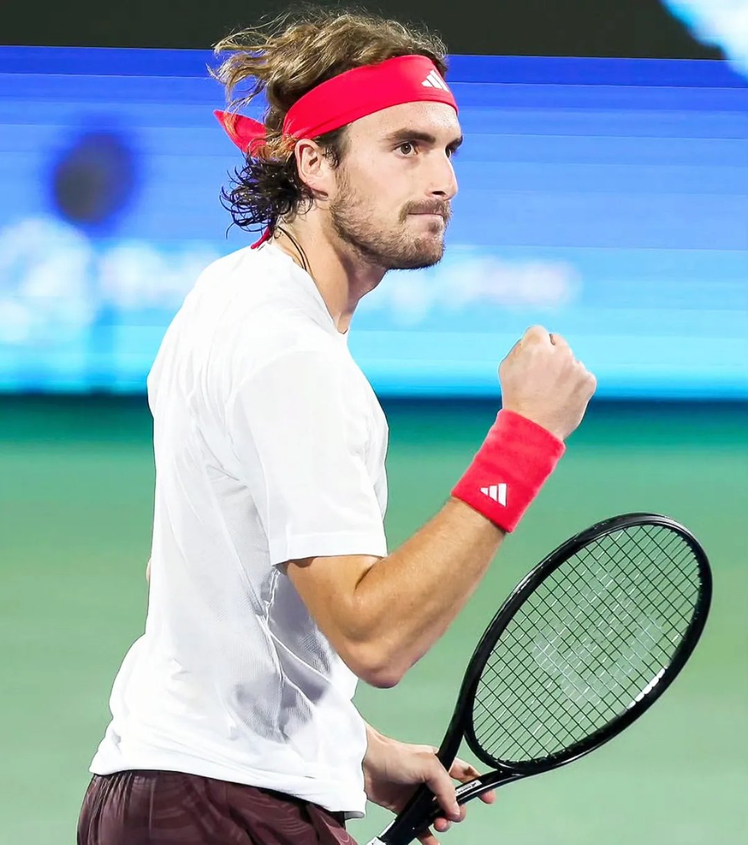 西班牙网球队逆转日本网球队，西西帕斯统治全场