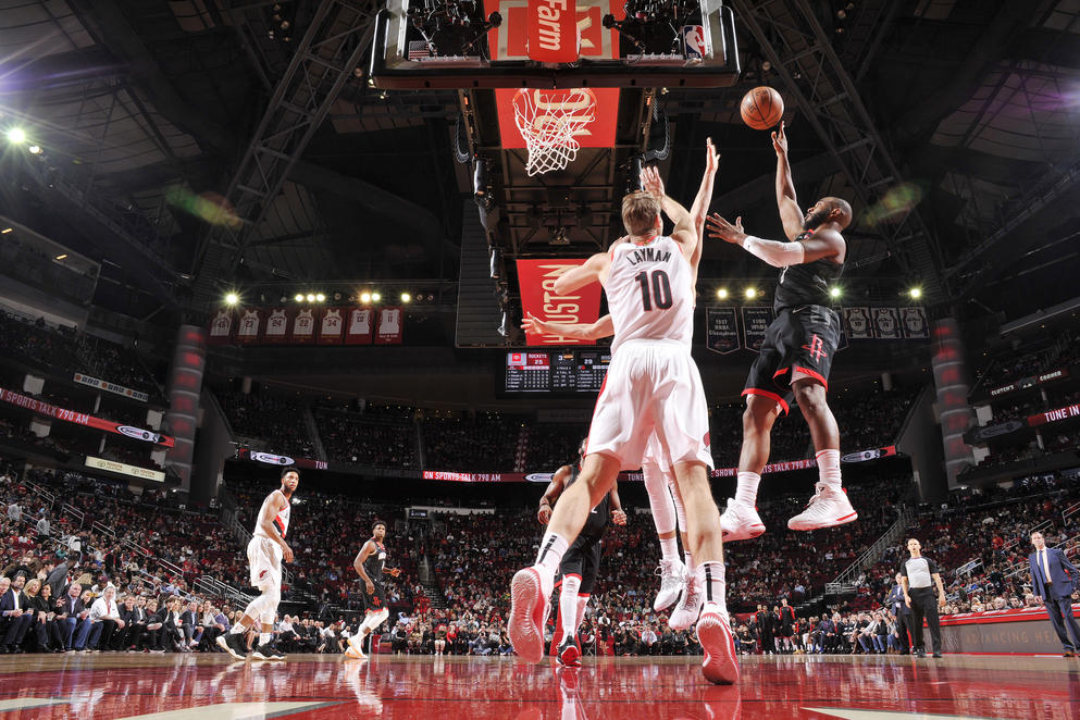 火箭轻取快船，汉密尔顿送出助攻