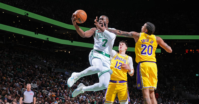 凯尔特人轻取湖人，克莱高光表现