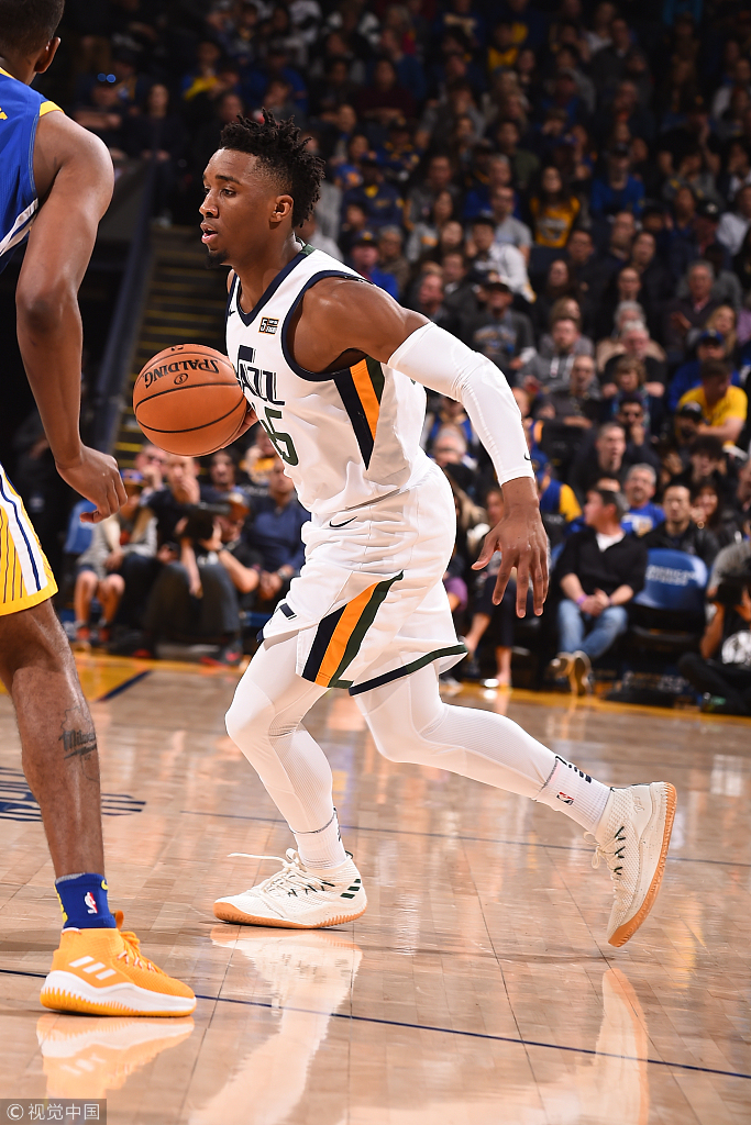 浙江队绝杀勇士，米切尔惊艳四座