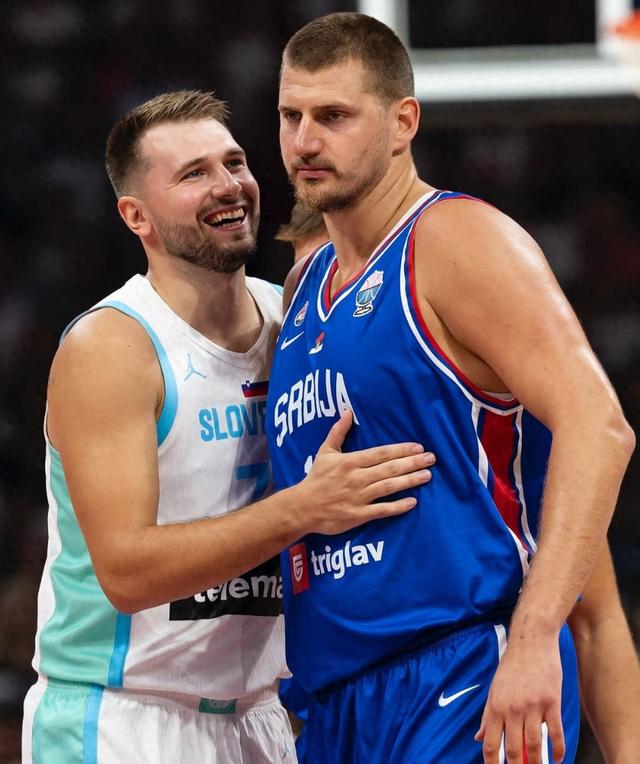 四川队完胜国王,东契奇状态火热 四川队完胜国王,东契奇状态火热