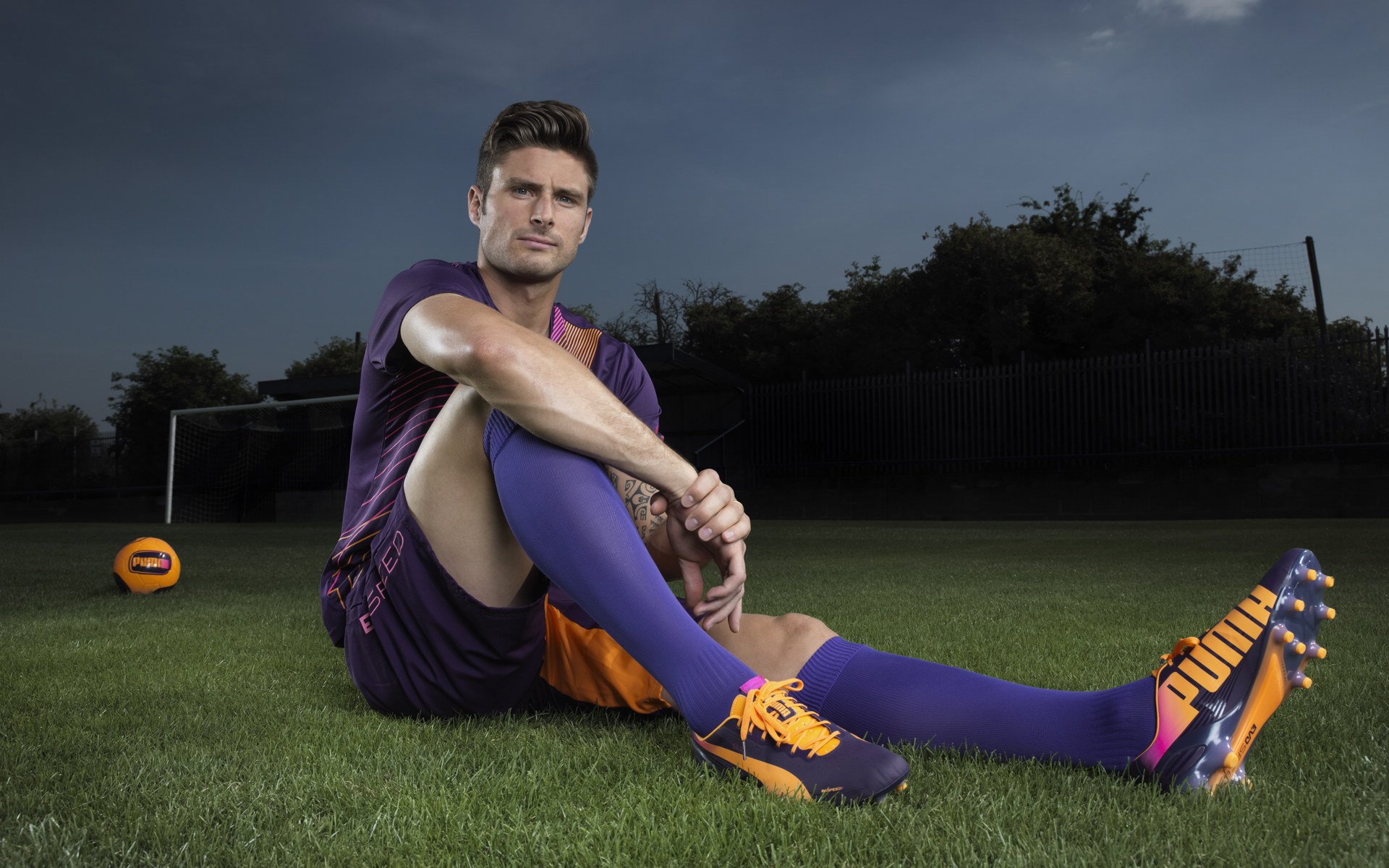 赖斯存在感拉满!比利亚雷亚尔对阵巴萨的战术博弈与中场对决