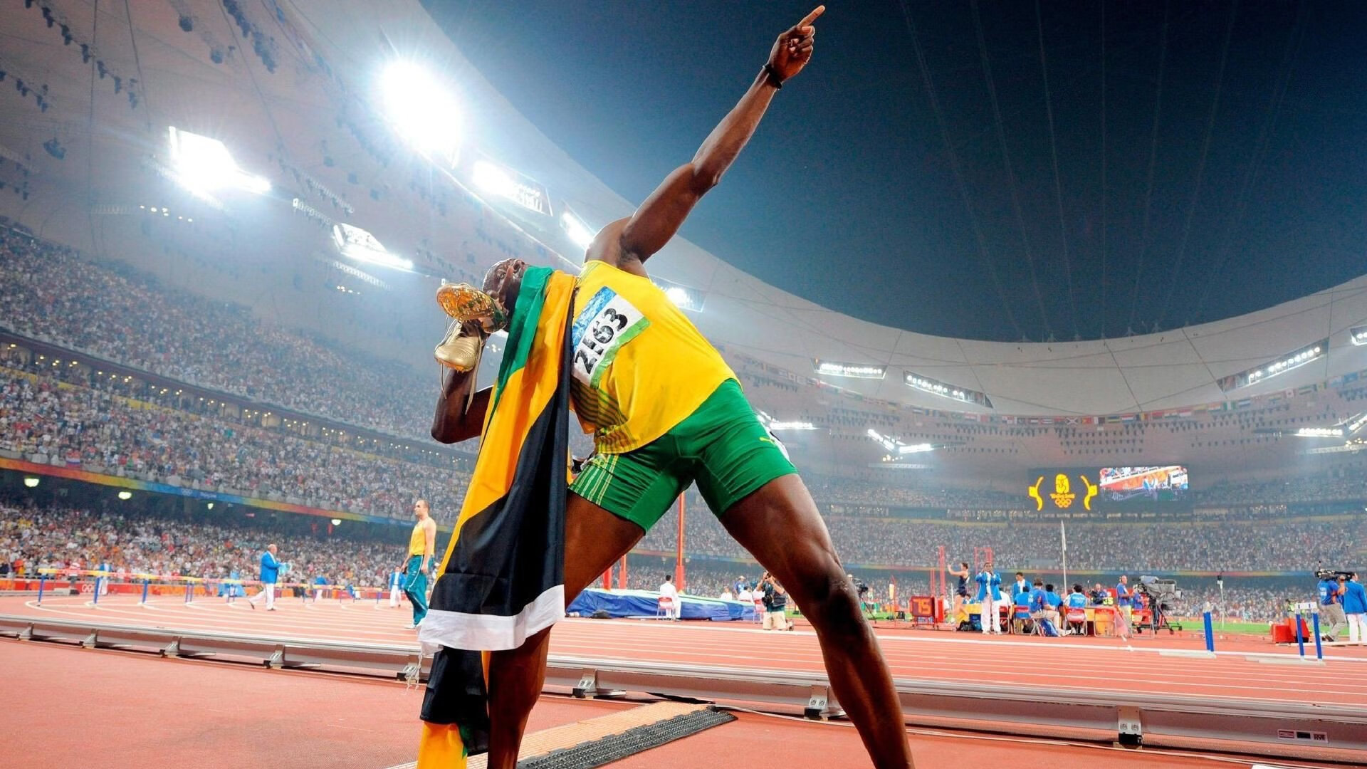 从山西到洛杉矶，当横扫成为跨文化隐喻，浓眉如何定义关键先生新维度