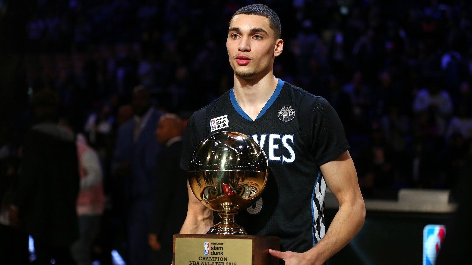 F1年度争冠之夜，武切维奇硬仗之王，跨界竞技场上的终极对决