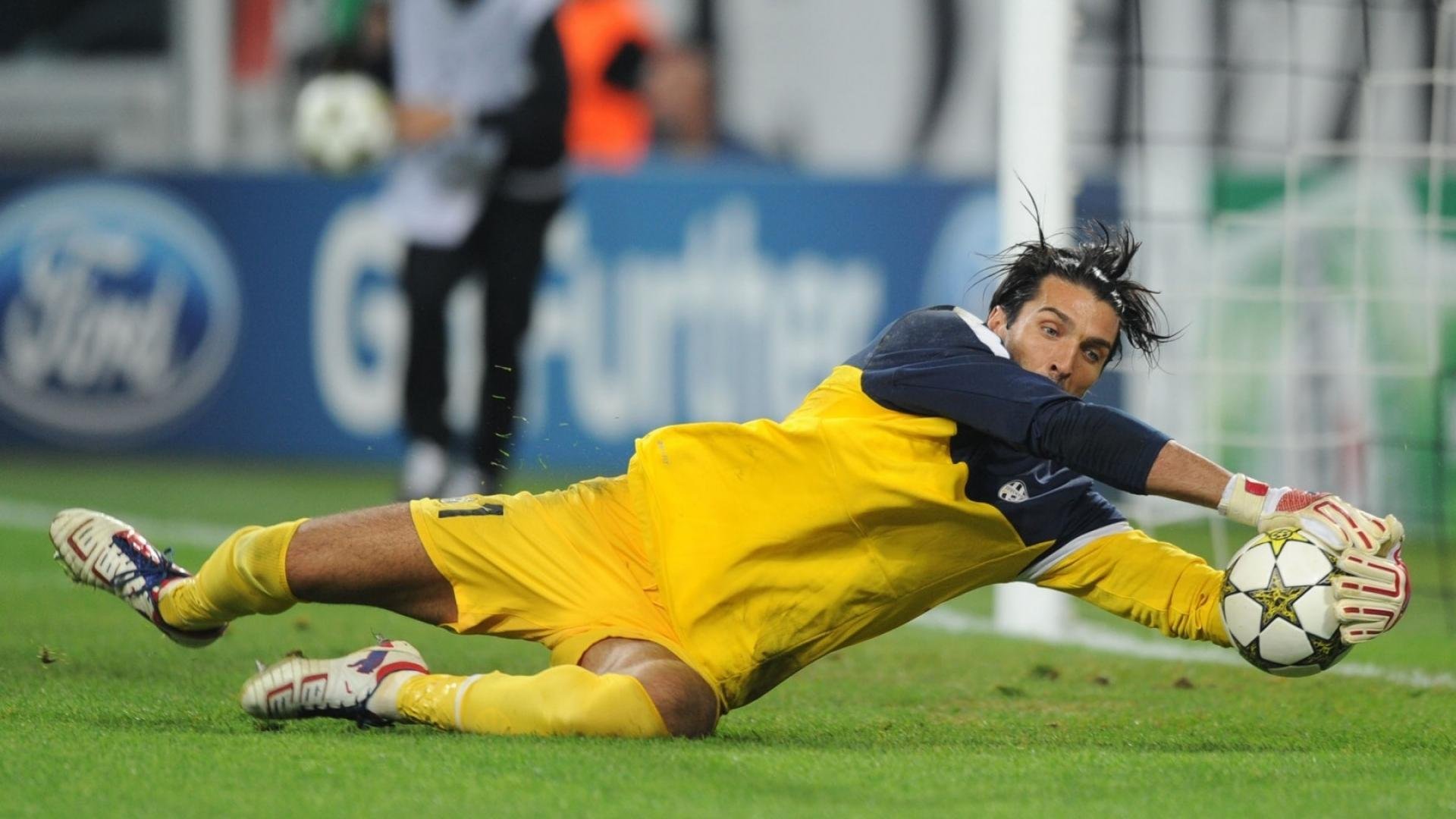 莱奥爆发之夜，勒沃库森在决胜局中终结瑞典神话